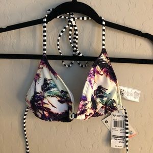 ⚡️NEW⚡️ Roxy bathing suit top size L